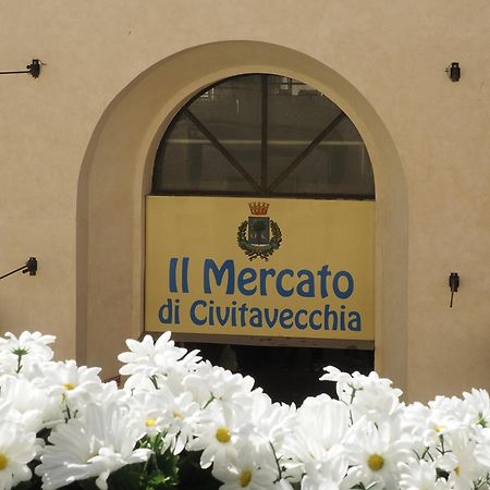 Regina Margherita Casa Vacanza Civitavecchia Exteriör bild