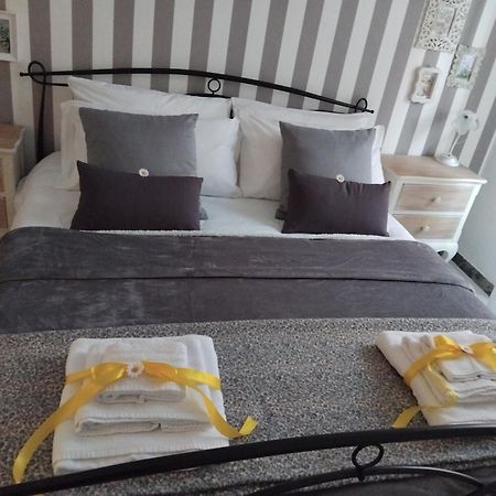 Regina Margherita Casa Vacanza Civitavecchia Exteriör bild